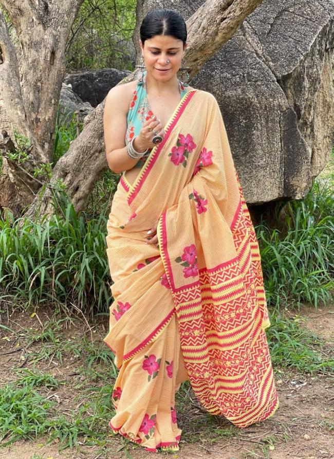 Mono Cotton Yellow Daily Wear Printed Saree